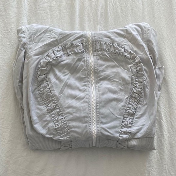 white lululemon running zip up - Picture 1 of 3